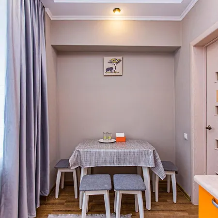 Однокомнатные Евро Апартаменты В Центре Алматы #35 Exterior photo