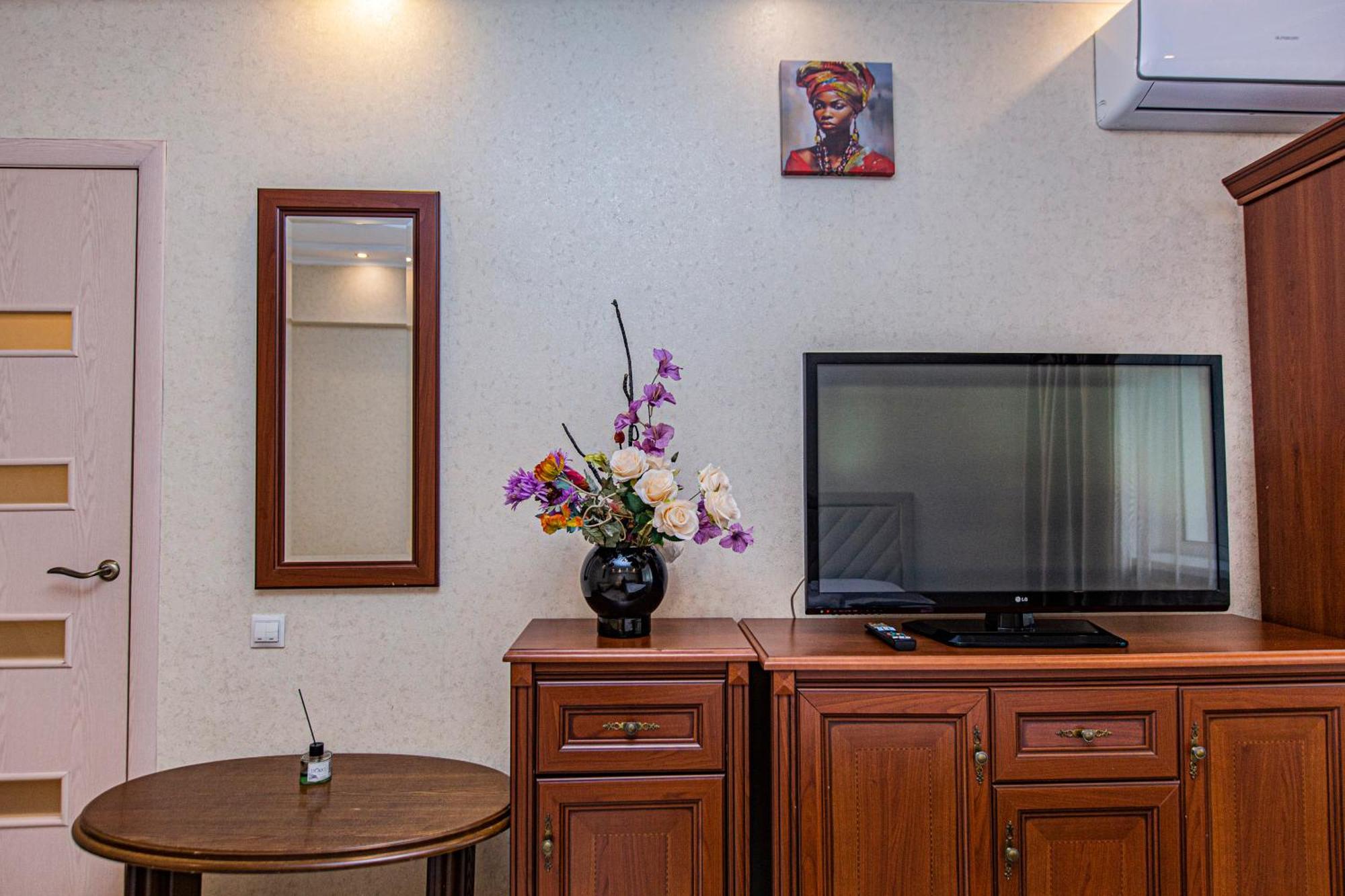 однокомнатные евро в центре #35 Apartment Almaty