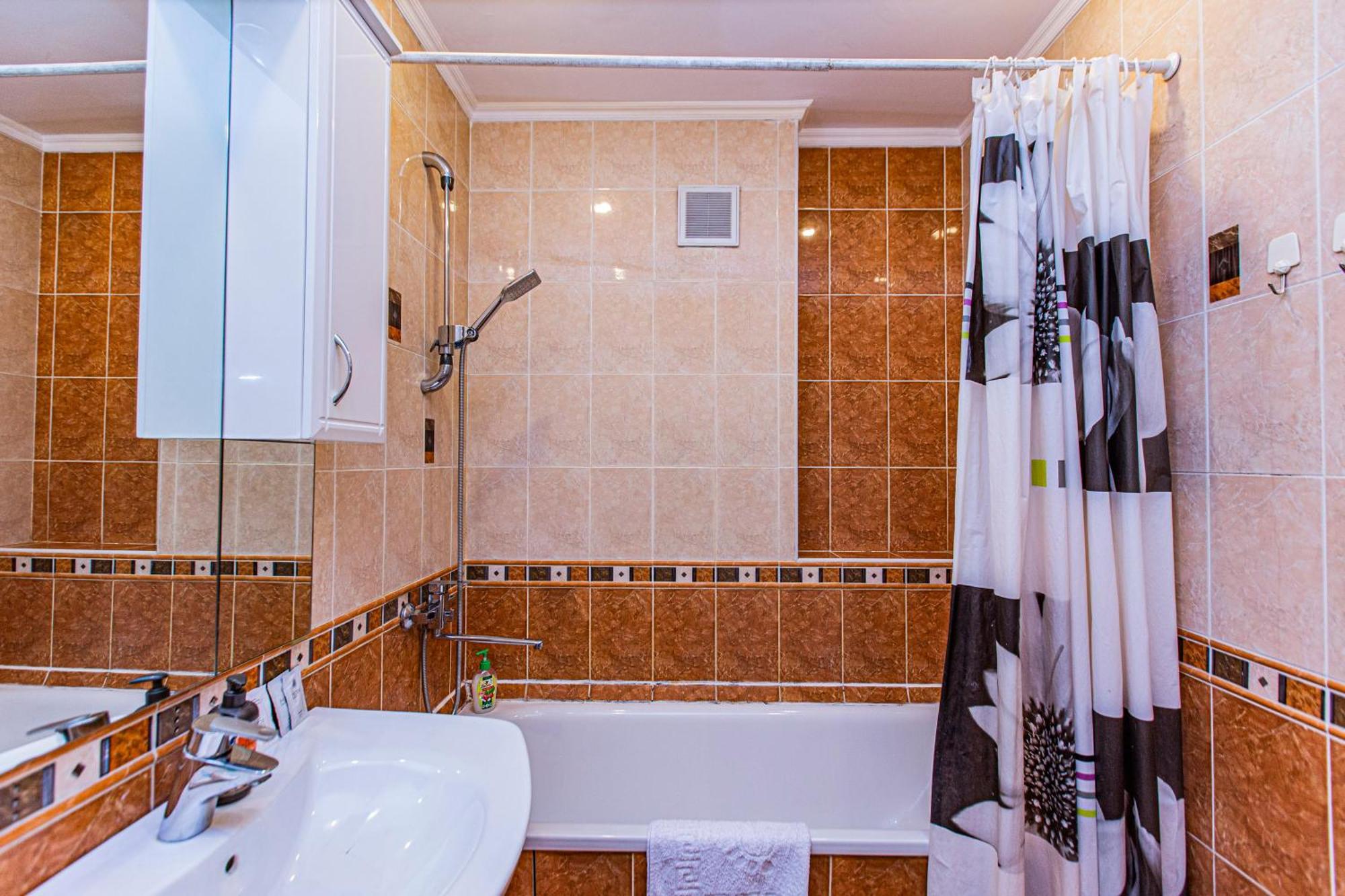 Apartment однокомнатные евро в центре #35 Almaty